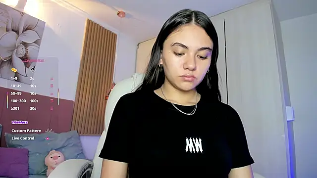 Snapshot of mia_nevaeh chatting on 05/11/26, 09:12 mia nevaeh online show from 05/11/26, 09:12