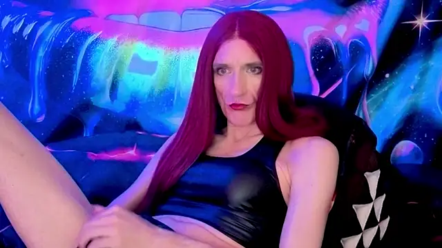 LuvNuk online show from 11/15/25, 06:04