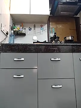 Snapshot of Manpreet_kaur21 chatting on 12/17/24, 03:28 Manpreet kaur21 online show from 12/17/24, 03:28