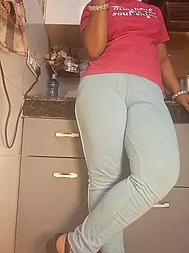 Snapshot of Manpreet_kaur21 chatting on 03/07/25, 07:19 Manpreet kaur21 online show from 03/07/25, 07:19