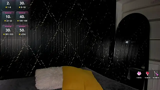 Snapshot of _noahjones chatting on 12/10/24, 01:55 noahjones online show from 12/10/24, 01:55