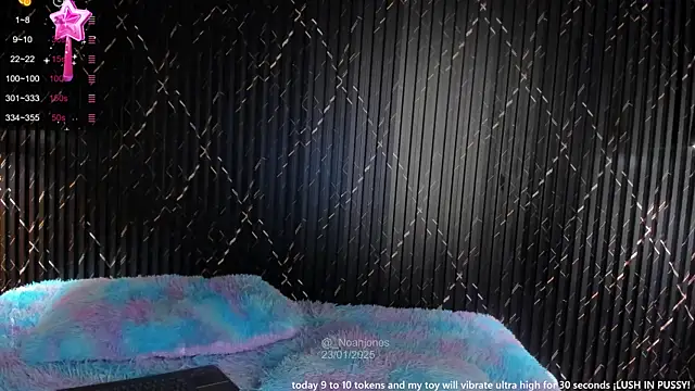 Snapshot of _noahjones chatting on 01/23/25, 12:09 noahjones online show from 01/23/25, 12:09