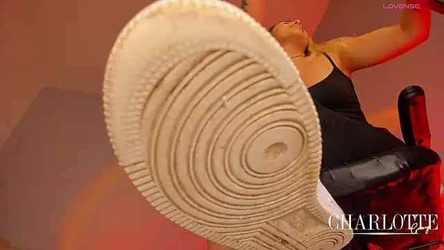 charlotte  grey online show from 04/15/26, 08:42