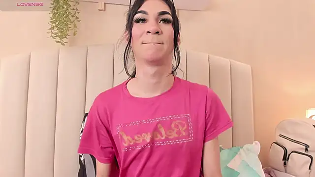 Mia thompson 19 online show from 11/27/25, 07:49