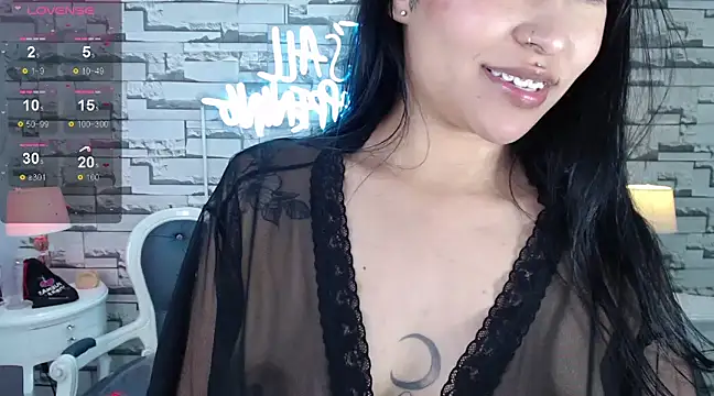 Snapshot of marilin_a chatting on 01/11/25, 04:27 marilin a online show from 01/11/25, 04:27