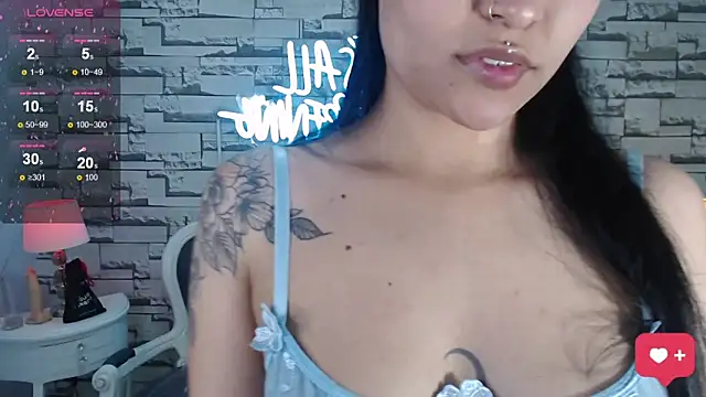 Snapshot of marilin_a chatting on 02/05/25, 10:22 marilin a online show from 02/05/25, 10:22