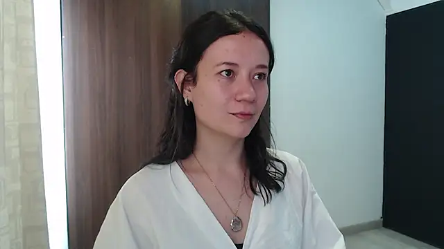 Snapshot of lanna_1878 chatting on 12/18/24, 05:00 lanna 1878 online show from 12/18/24, 05:00