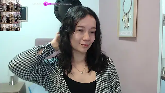 Snapshot of lanna_1878 chatting on 01/09/25, 01:45 lanna 1878 online show from 01/09/25, 01:45