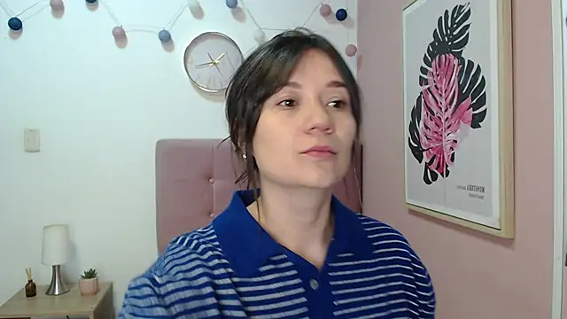 Snapshot of lanna_1878 chatting on 09/11/25, 01:22 lanna 1878 online show from 09/11/25, 01:22