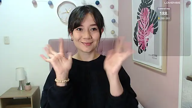 Snapshot of lanna_1878 chatting on 09/19/25, 01:34 lanna 1878 online show from 09/19/25, 01:34