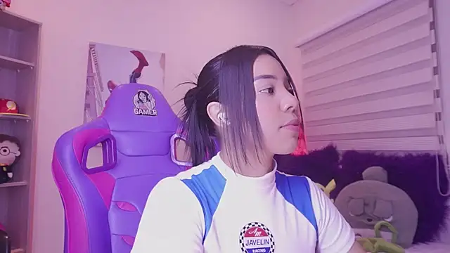 madelyn rose  online show from 04/18/26, 07:58