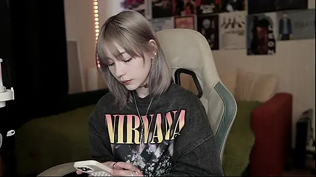 Snapshot of Traharaa chatting on 03/13/26, 01:40 Traharaa online show from 03/13/26, 01:40