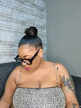 ExclusiveLeexx online show from 02/27/25, 08:42