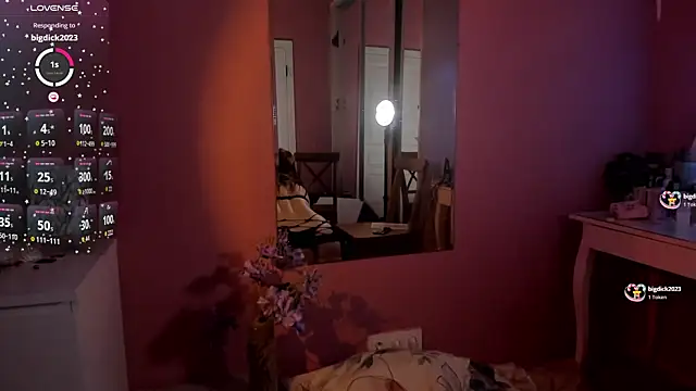 CarolineLovers online show from 04/22/26, 08:32