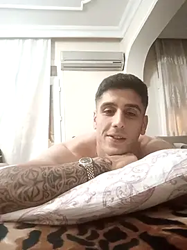 arenn1997 online show from 10/16/25, 12:11