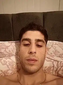 arenn1997 online show from 12/13/25, 10:04