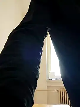 Snapshot of Chokakabraz chatting on 02/16/25, 12:43 Chokakabraz online show from 02/16/25, 12:43