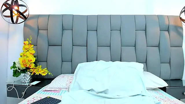 Cataleyalove ADY online show from 04/04/26, 08:17