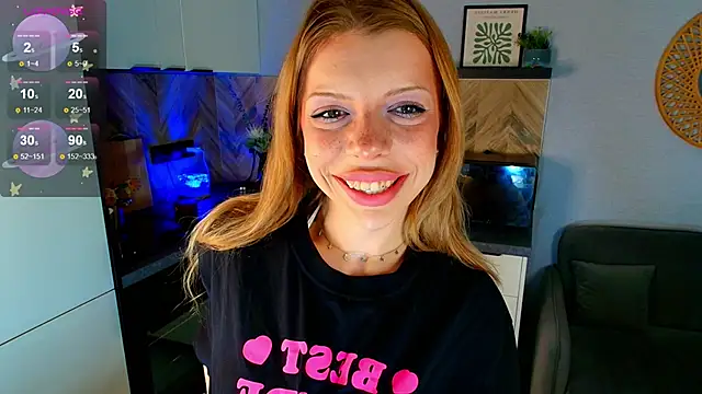 Hannah Carr online show from 04/11/26, 04:00