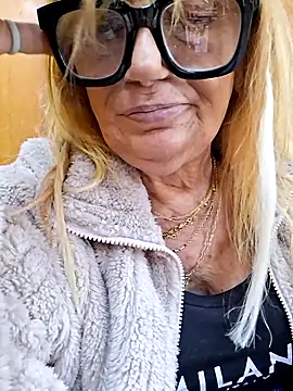 eva2023sexy online show from 11/06/25, 03:24