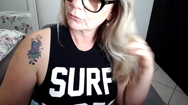 Snapshot of Micchellina chatting on 12/01/24, 10:21 Micchellina online show from 12/01/24, 10:21