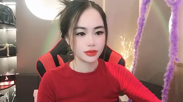 witch-39 online show from 12/24/24, 12:33