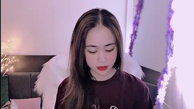 witch-39 online show from 02/20/25, 02:57