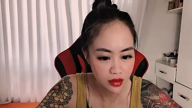 witch-39 online show from 04/13/26, 05:57