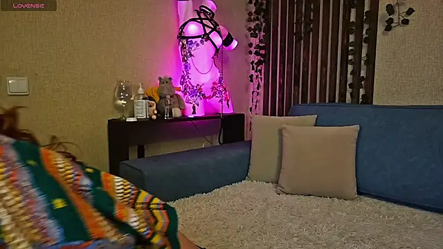  SweetFox  online show from 09/30/25, 09:20