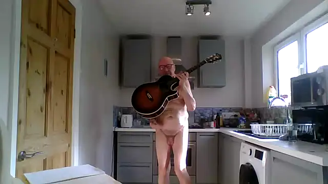 Snapshot of jimmybenido chatting on 05/25/26, 04:46 jimmybenido online show from 05/25/26, 04:46
