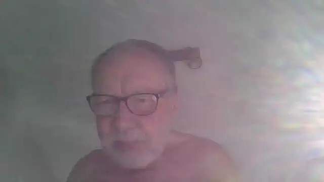 Snapshot of jimmybenido chatting on 07/23/26, 04:49 jimmybenido online show from 07/23/26, 04:49