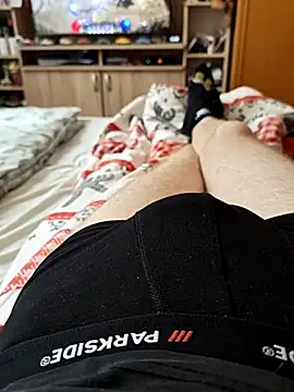 Snapshot of Killergun20 chatting on 02/15/26, 09:30 Killergun20 online show from 02/15/26, 09:30