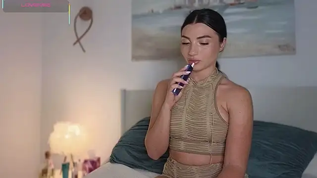 ReyaSophia online show from 04/11/26, 08:35