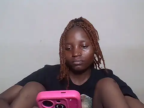 SexyNeedle22 online show from 05/11/26, 08:17