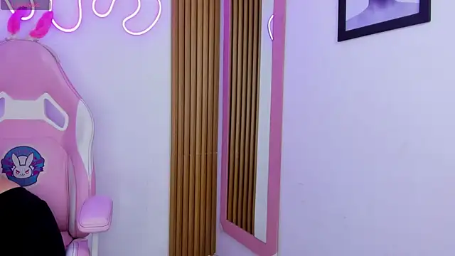 Snapshot of emilymiller_tcw chatting on 03/14/25, 11:34 emilymiller tcw online show from 03/14/25, 11:34