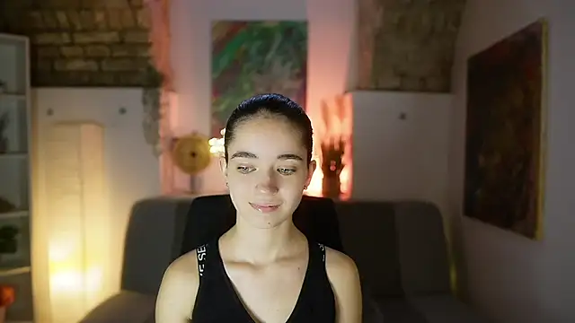 Gia Paige18 online show from 03/13/25, 12:13