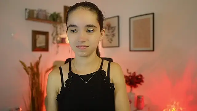 Gia Paige18 online show from 09/18/25, 01:02