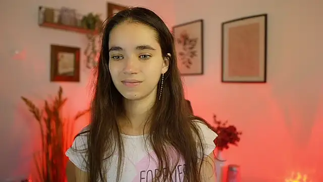 Gia Paige18 online show from 09/22/25, 12:51