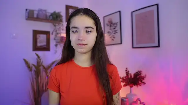 Gia Paige18 online show from 10/17/25, 08:28