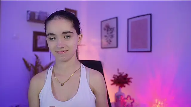 Gia Paige18 online show from 11/04/25, 02:05