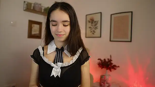 Gia Paige18 online show from 03/05/26, 07:21