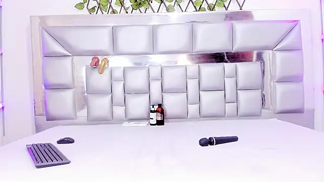 sweetebonny1 online show from 03/04/26, 05:52