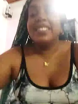ELLA KELLY online show from 02/08/25, 01:11