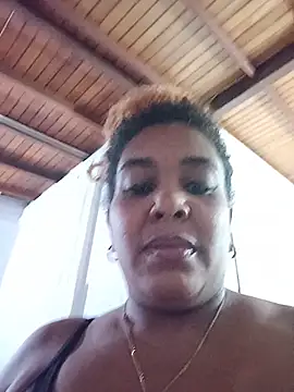 Snapshot of ELLA_KELLY chatting on 05/28/26, 12:02 ELLA KELLY online show from 05/28/26, 12:02