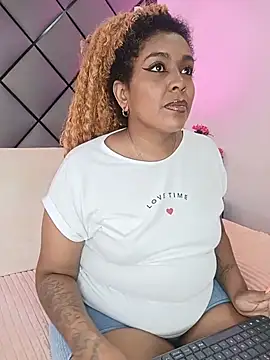 Snapshot of ELLA_KELLY chatting on 06/27/26, 11:48 ELLA KELLY online show from 06/27/26, 11:48