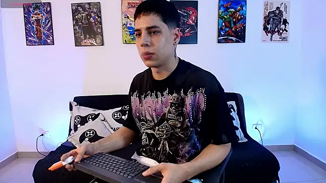 Snapshot of jonathanjoestar_ chatting on 04/26/26, 09:23 jonathanjoestar online show from 04/26/26, 09:23