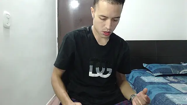 dimitriquiet05 online show from 12/14/24, 02:34