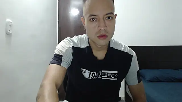 dimitriquiet05 online show from 12/22/24, 04:06