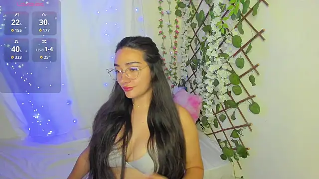 Snapshot of zara41 chatting on 06/12/26, 05:01 zara41 online show from 06/12/26, 05:01