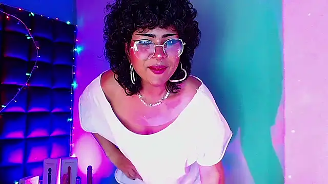 Snapshot of kuromi69 chatting on 12/21/24, 08:18 kuromi69 online show from 12/21/24, 08:18